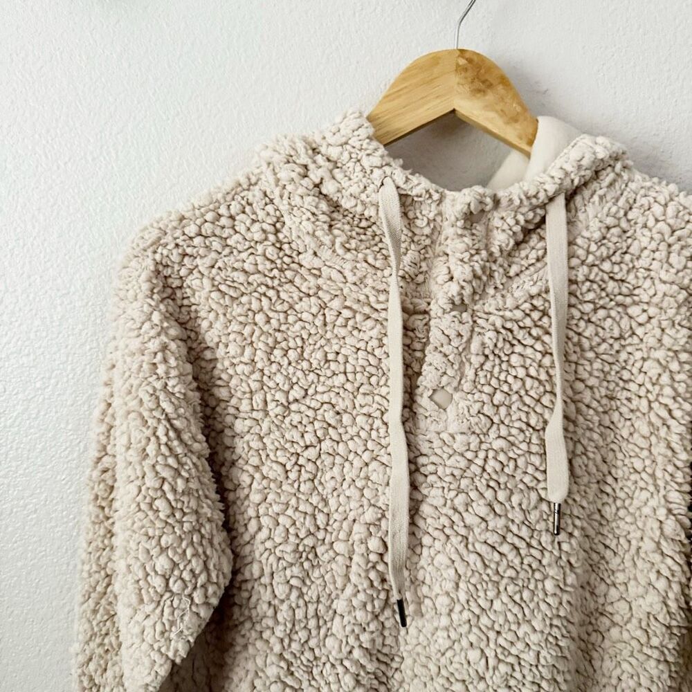 Z BY ZELLA | Beige Ivory Cozy Teddy Bear Faux Shearling Pullover Hoodie | Small - Picture 4 of 9